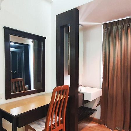 เน็กซ์ เบิร์ด สวีท  Hotel กรุงเทพมหานคร ภายนอก รูปภาพ